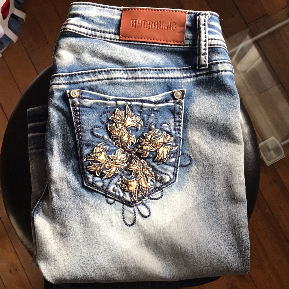 Hydraulic jeans 👖